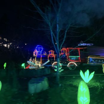Oregon ZooLights - Train - Zoos Near Me - Portland, Oregon Oregon ZooLights - Train - Zoos Near Me - Portland, Oregon