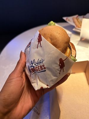 Lola's Burgers by null