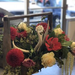 Fleur Fresca - Antlers and flowers