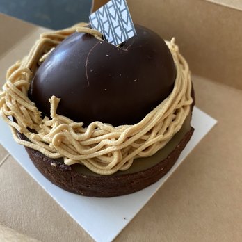 Helene & Martin - Nido, this year's Easter treat - Patisserie/Cake Shop Near Me - Viña del Mar, VS