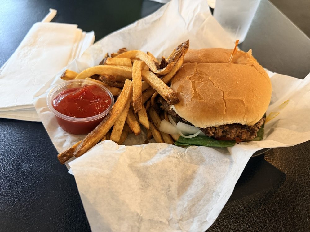 Food from Ladonna's Grill