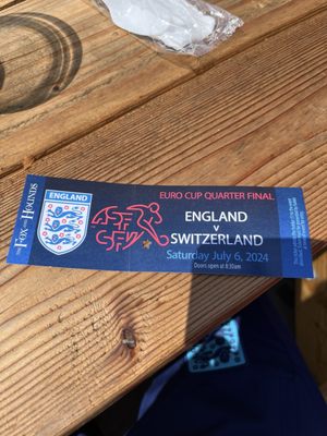 The Fox and Hounds by null