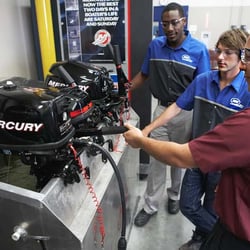 Marine Mechanics Institute - Mercury Marine Technician School Classroom