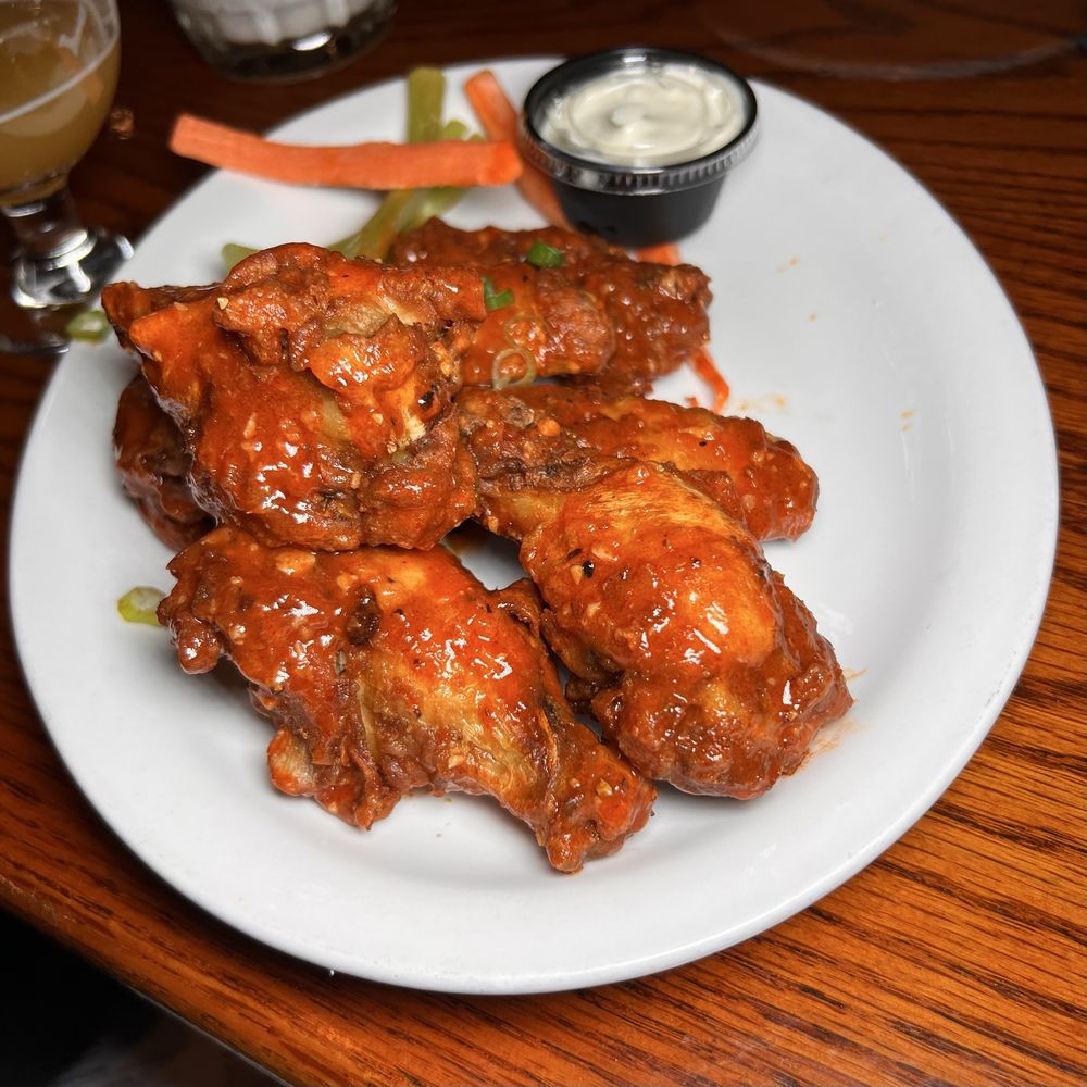 Olde Magoun's Saloon