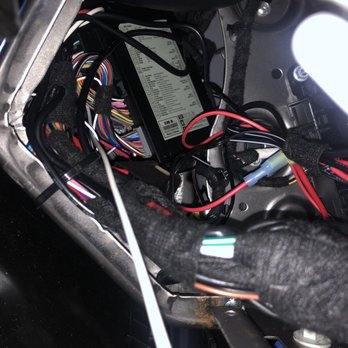 Audio Express - Installer didn't zip tie the CMX-HC module - Car Stereo Installation Near Me - Las Vegas, Nevada Audio Express - Installer didn't zip tie the CMX-HC module - Car Stereo Installation Near Me - Las Vegas, Nevada