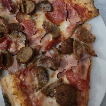 Pazzo Italiano - Meat Pizza - Pizza Near Me - Destin, Florida Pazzo Italiano - Meat Pizza - Pizza Near Me - Destin, Florida