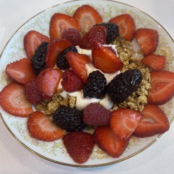 D' Coffee Bouteaque - Very berry parfait - Coffee & Tea Near Me - Palm Desert, California