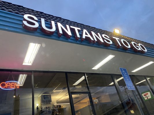 Suntans To Go - 18 Photos 197 Reviews - Spray Tanning - 13317 Moorpark St Sherman Oaks Ca - Phone Number Suntans To Go - 18 Photos 197 Reviews - Spray Tanning - 13317 Moorpark St Sherman Oaks Ca - Phone Number