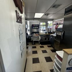 Tastee Treat - Inside view - drink station