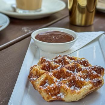 Medina Cafe - Breakfast & Brunch Near Me - Vancouver, British Columbia