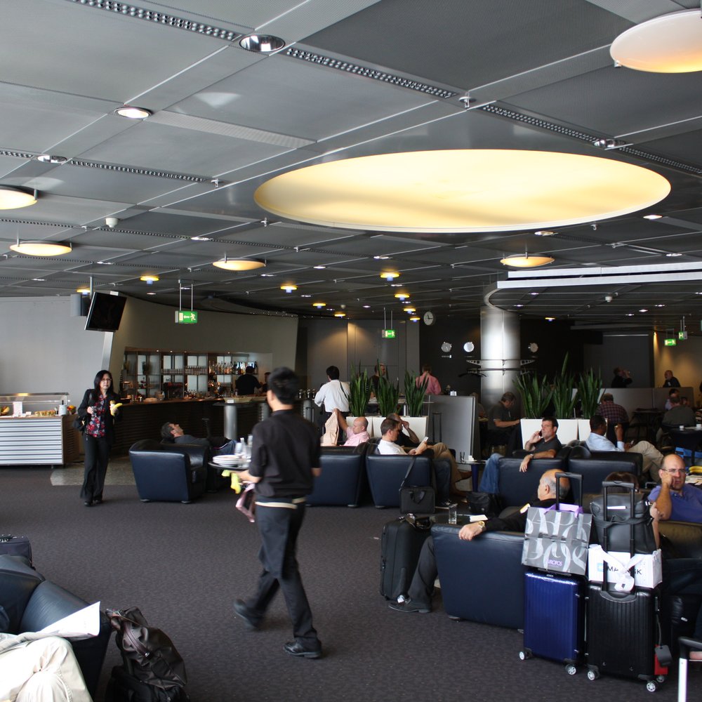 Lufthansa Senator Lounge - Gate A26Business Lounge - Airport Lounges Near Me Lufthansa Senator Lounge - Gate A26Business Lounge - Airport Lounges Near Me