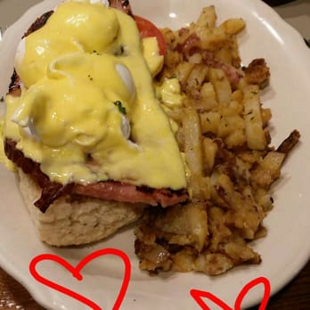 Maltby Cafe - California Benedict with ham added - American Near Me - Snohomish, Washington