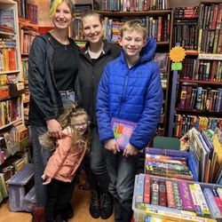 Booklady's Book Attic - Family friendly! Huge selection of kids books from toddlers to teens.
