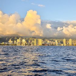 Hawaii Glass Bottom Boats - View of City from Hawaii Glass Bottom Boat Tours