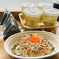 Do-Re-Mi - New fave spot! Kind staff, yummy sushi bake (I ate it all ), refreshing drinks & great prices. Will be back--highly recommend!