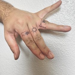 Fine tattoo