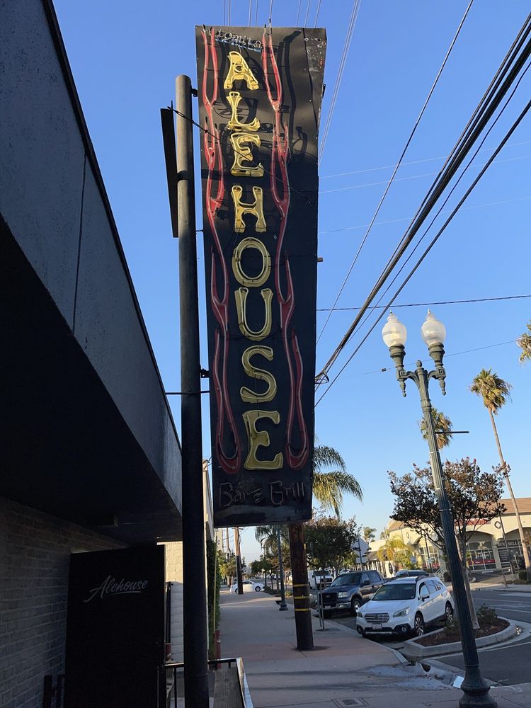 Lomita Alehouse