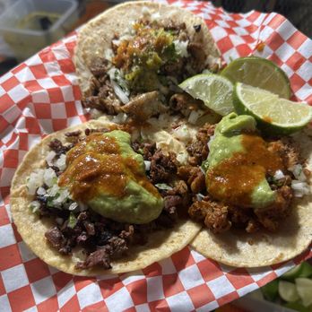 Jenny’s Tacos - Tacos - tripas, asada, and al pastor. With the salsas. - Tacos Near Me - Los Angeles, California Jenny’s Tacos - Tacos - tripas, asada, and al pastor. With the salsas. - Tacos Near Me - Los Angeles, California