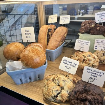 Levain Bakery - Bakeries Near Me - Chicago, Illinois Levain Bakery - Bakeries Near Me - Chicago, Illinois