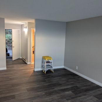 Treeline Construction - New vinyl flooring and baseboards installation. - General Contractors Near Me - Otis, Oregon