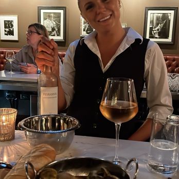 Charlie Martin's - Clams - Supper Clubs Near Me - Chicago, Illinois Charlie Martin's - Clams - Supper Clubs Near Me - Chicago, Illinois