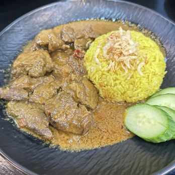 Barzar Eatery - beef rendang - Indonesian Near Me - Vacaville, California Barzar Eatery - beef rendang - Indonesian Near Me - Vacaville, California