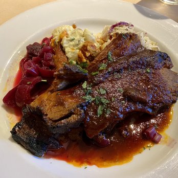 Tarpy's Roadhouse - 12-hour Brisket - New American Near Me - Monterey, California