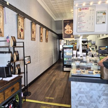 Ben’YaYs - Ambience - Desserts Near Me - Alexandria, Virginia Ben’YaYs - Ambience - Desserts Near Me - Alexandria, Virginia