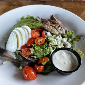The Hub Eats & Drinks - Steak salad - Sports Bars Near Me - Fresno, California
