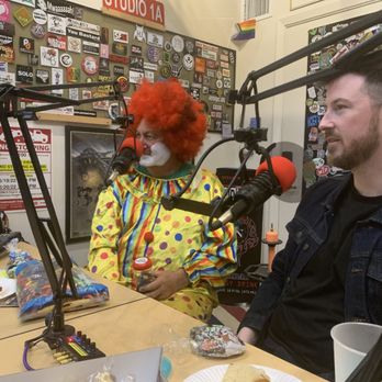 Kenny the Clown - @Edge Studios , Studio 1A , San Francisco. - Clowns Near Me Kenny the Clown - @Edge Studios , Studio 1A , San Francisco. - Clowns Near Me