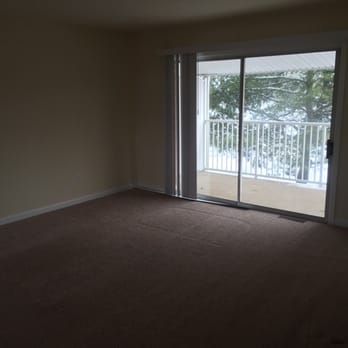 Chatham Hill Apartments - Living room - Apartments Near Me - Chatham, New Jersey Chatham Hill Apartments - Living room - Apartments Near Me - Chatham, New Jersey