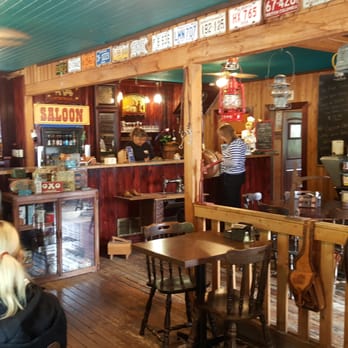 Old Towne Inne - the interior of a pub - Pizza Near Me - Boston Bar, British Columbia