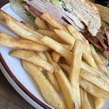 Roxanne Cafe - Italian Near Me - San Francisco, California