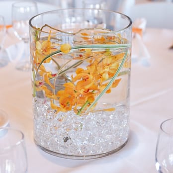 Bloomies Studio - Centerpiece (photo by Lynds Photography) - Florists Near Me - Pleasanton, California Bloomies Studio - Centerpiece (photo by Lynds Photography) - Florists Near Me - Pleasanton, California