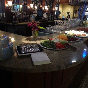 deSha's - Cincinnati - Appetizers were placed on the bar. - American Near Me - Cincinnati, Ohio deSha's - Cincinnati - Appetizers were placed on the bar. - American Near Me - Cincinnati, Ohio