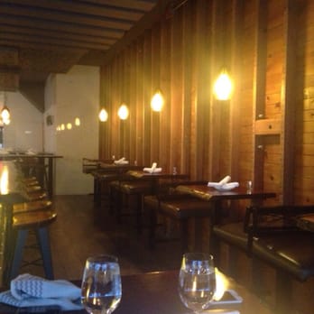 Maluca Wine Bar & Restaurant - Inside - Bars Near Me - Oakville, Ontario Maluca Wine Bar & Restaurant - Inside - Bars Near Me - Oakville, Ontario