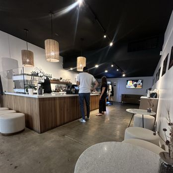 Varraco Coffee + Roasters - Inside Varraco - Coffee & Tea Near Me - Palm Desert, California