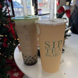 Classic Milk Tea and Mango Yakurt with mango star jelly