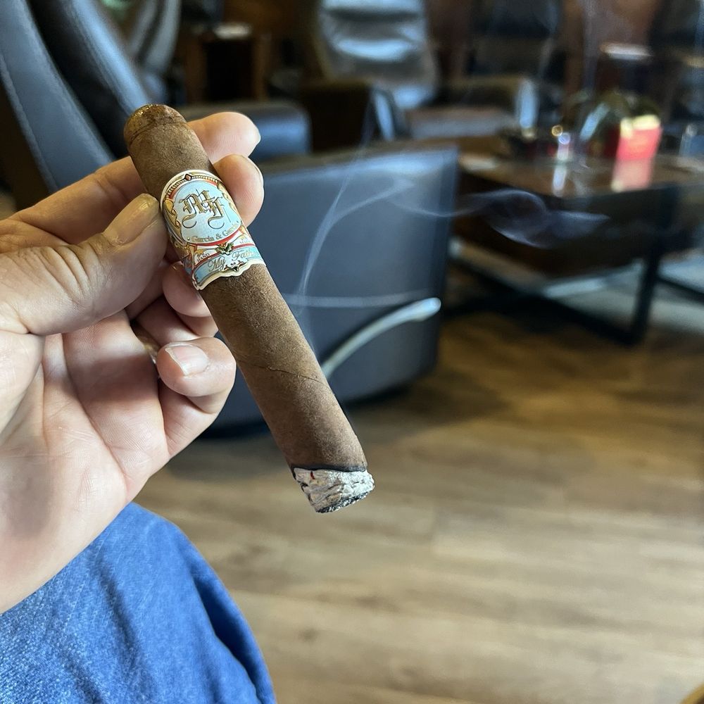 Culebra Cigar - Cigar Bars Near Me - Ontario, California