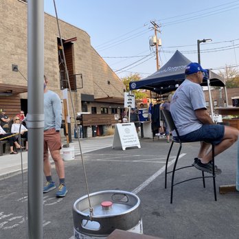 Bend Brewing Company - Parking lot beer garden - Breweries Near Me - Bend, Oregon