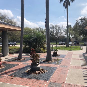 I-4 Eastbound Rest Area - Walkway - Rest Stops Near Me - Polk City, Florida
