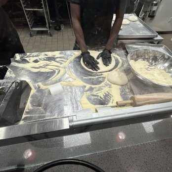 V Pizza - Pizza Near Me - Orlando, Florida