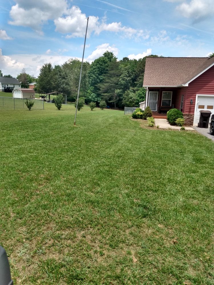 EXCELLENT LAWN CARE Updated July 2024 11 Photos Granite Falls
