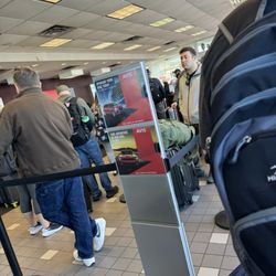 Budget Car Rental - Ridiculous line at AVIS ... Avoid this location --