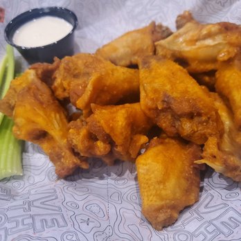 Hurricane Grill & Wings - Fire and Ice. Bone-In. Blue cheese. - American Near Me - Neptune Beach, Florida Hurricane Grill & Wings - Fire and Ice. Bone-In. Blue cheese. - American Near Me - Neptune Beach, Florida