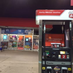 Phillips 66 - A pump and the shop.