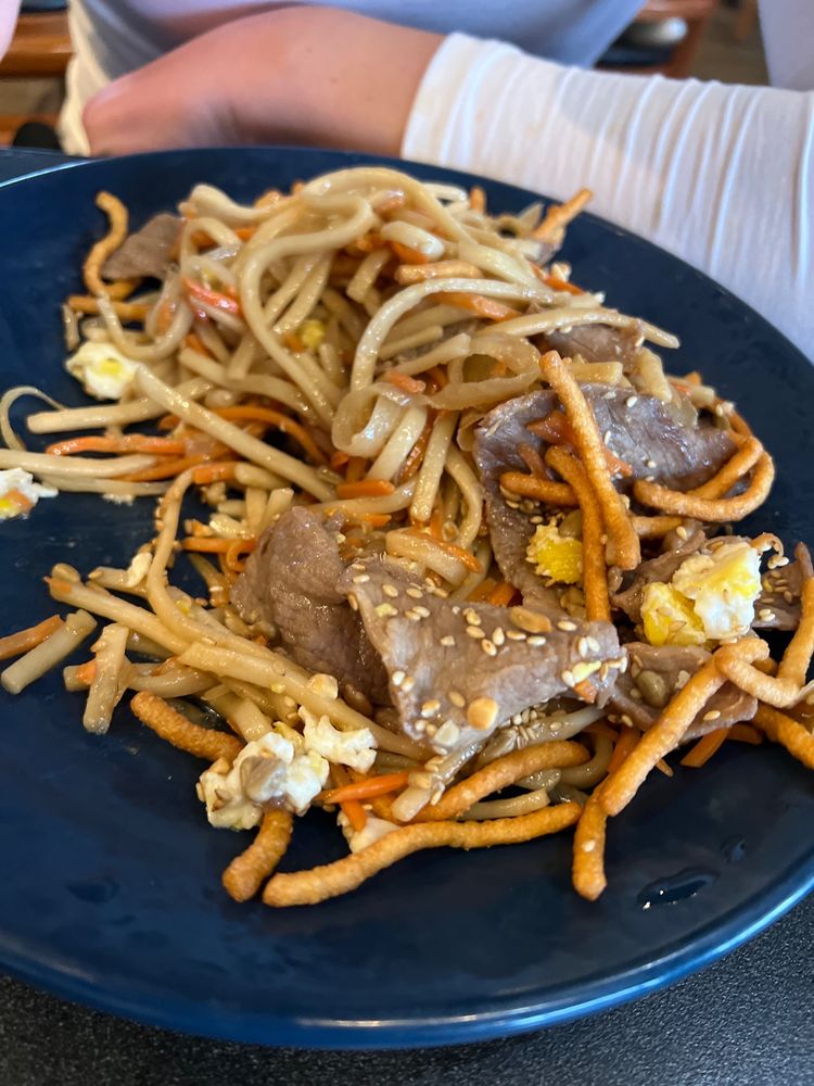 Food from HuHot Mongolian Grill