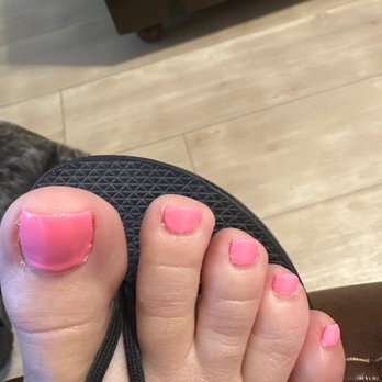 Famous Nails - Massage Near Me - Savannah, Georgia