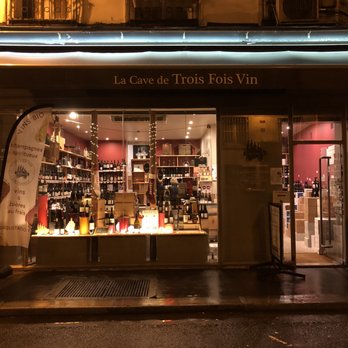 Trois Fois Vin - La vitrine de la cave Trois Fois Vin - Beer, Wine & Spirits Near Me - Paris, 75