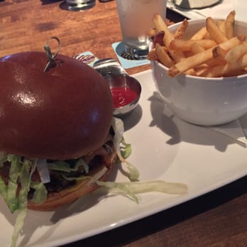 Cactus Club Cafe - Feenie burger~ - Canadian (New) Near Me - Delta, British Columbia
